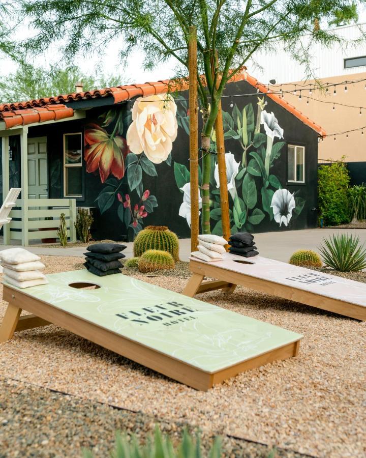 Fleur Noire Hotel