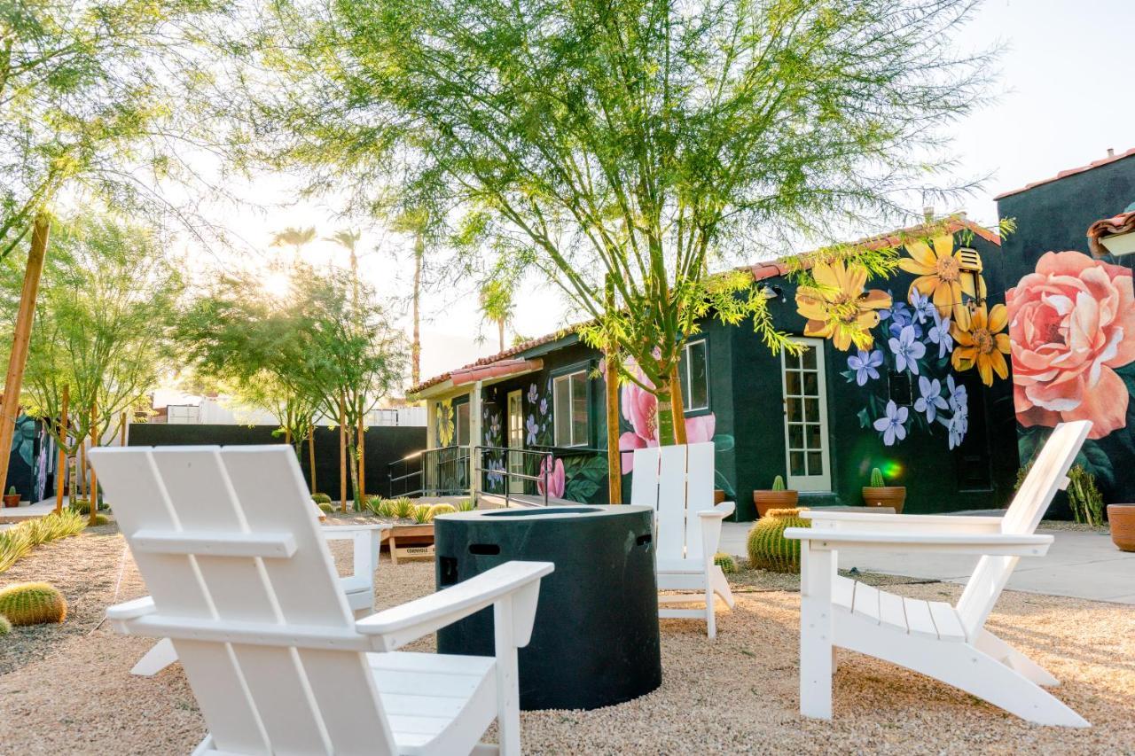 Fleur Noire Hotel Palm Springs